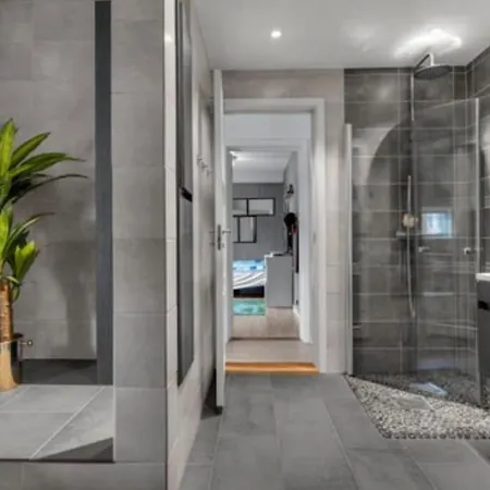 Moderne Hus Med Jacuzzi Tromsø